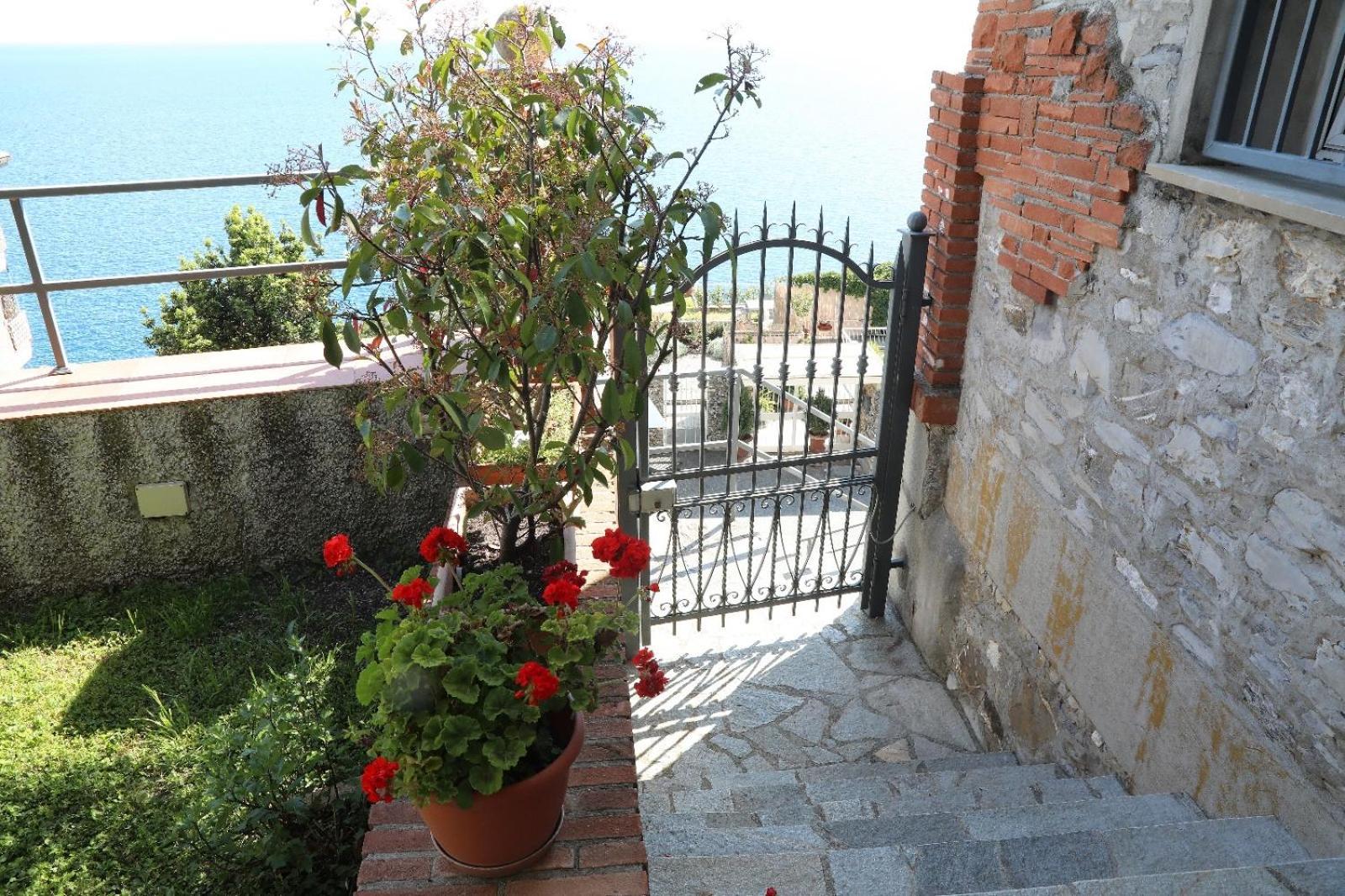 Polanesi Sea View Home Sori Exterior photo