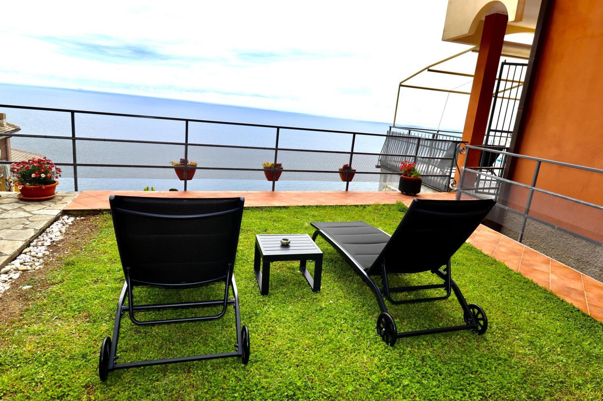 Polanesi Sea View Home Sori Exterior photo
